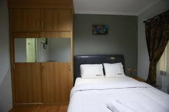 Reddoorz At Cipete Utara Hotel